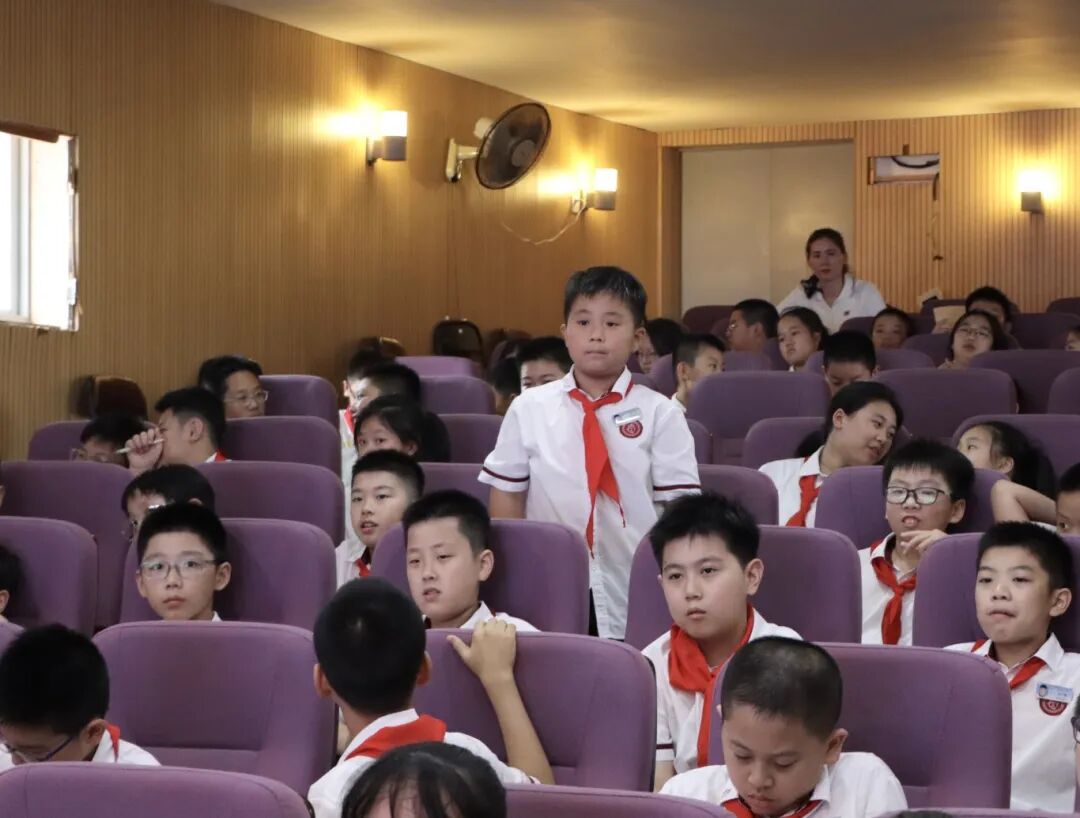 燃爱国情，立强国志！这场讲座座无虚席……