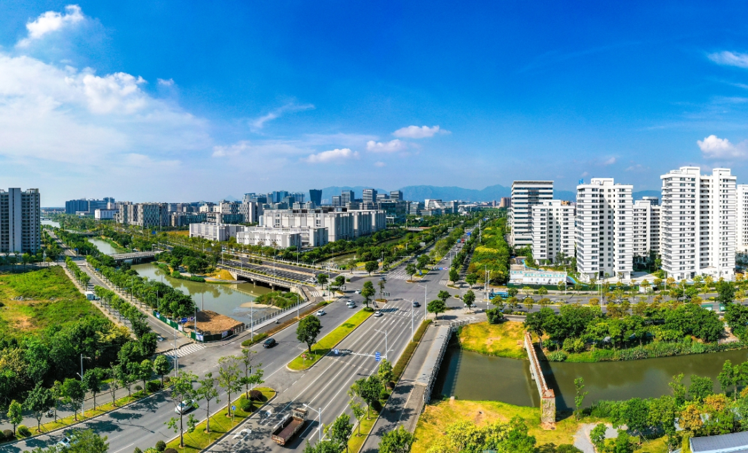 上半年经济数据出炉，5E对战
4项指标排全市第一！
