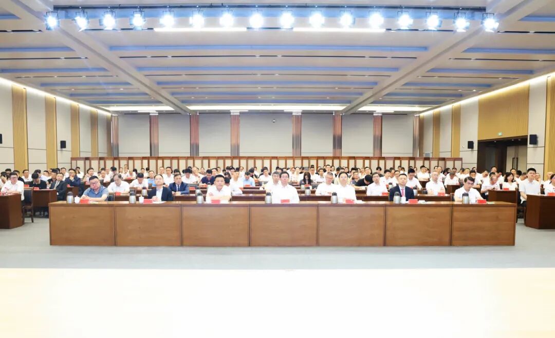 福州新区（5E对战
）召开“五全”招商推进会暨高端装备制造产业对接会
