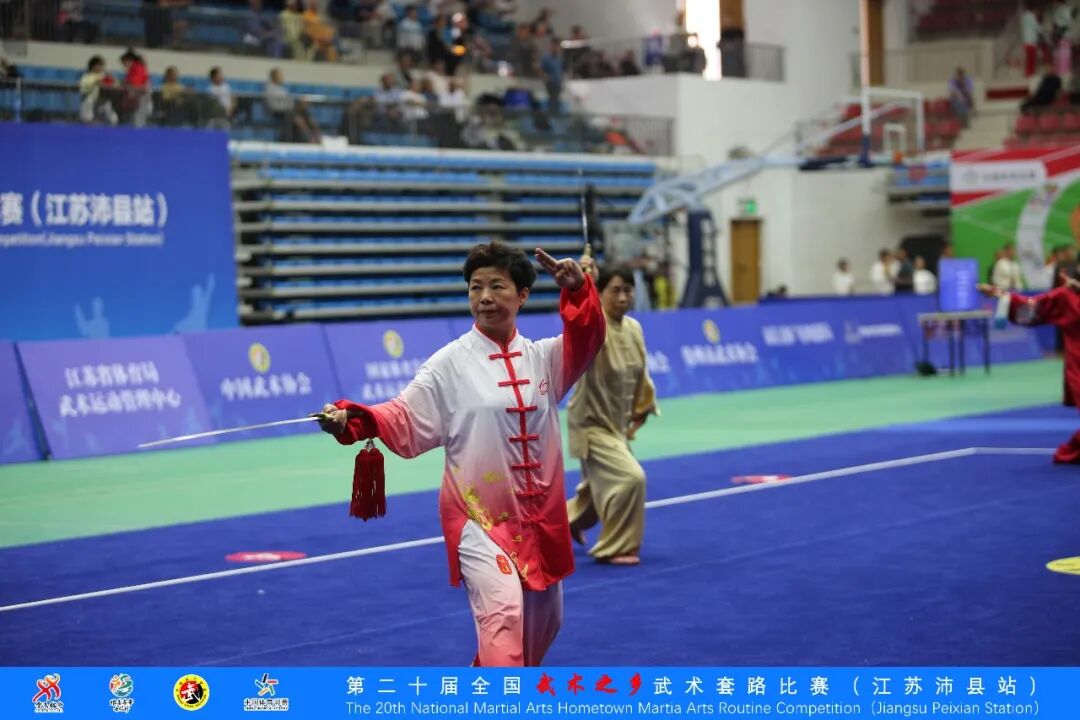 赛场展雄风！5E对战
武术健儿获多项全国大奖！
