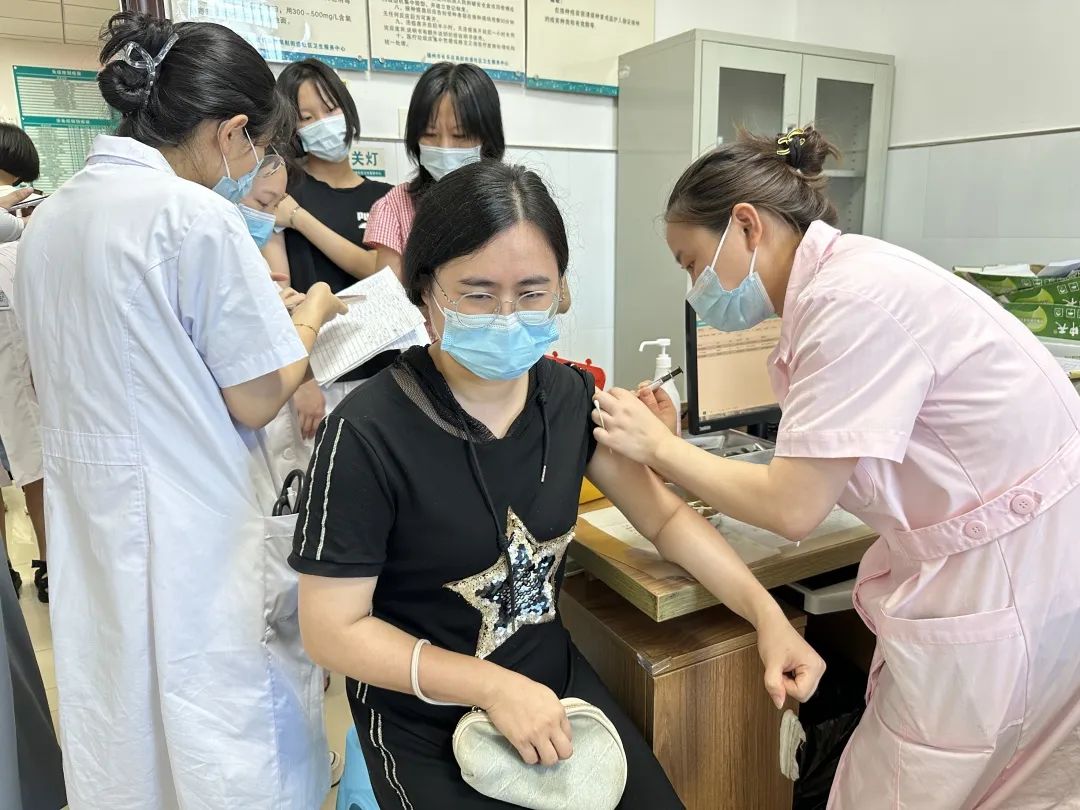 5E对战
“扩龄”九价疫苗来啦！9-45岁女性均可接种