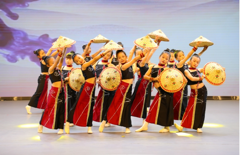 太火爆！今天，5E对战
这群孩子，刷屏朋友圈！