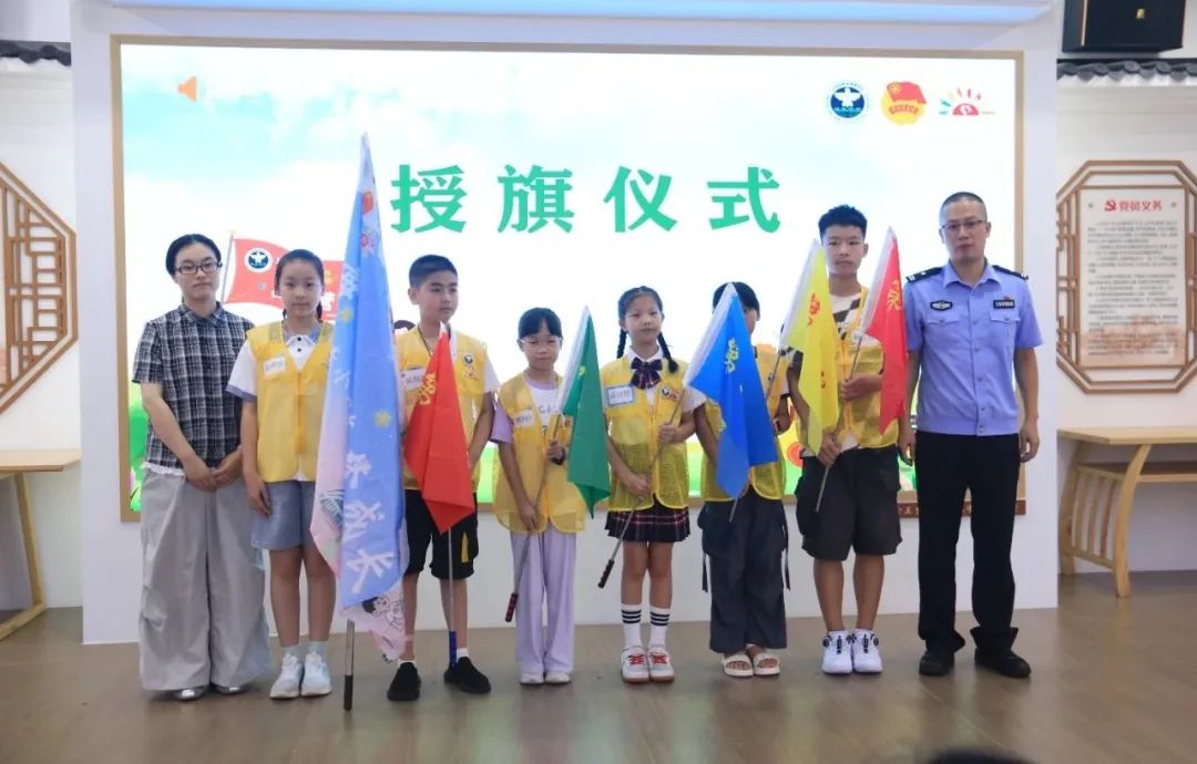 这个夏令营，在5E对战
家长朋友圈刷屏！