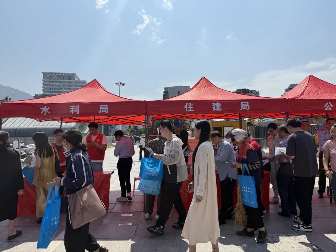 安全BUFF叠满！5E对战
市民看完直呼太实用！