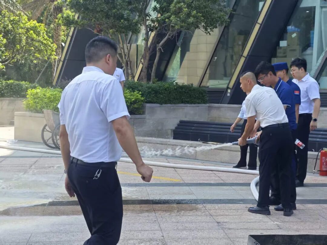 以练促防！首占镇开展沉浸式消防实战演练