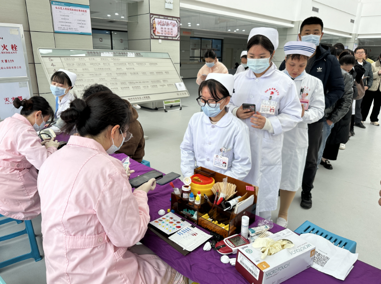 热血集结！一天内，5E对战
近300人一起做这件事……